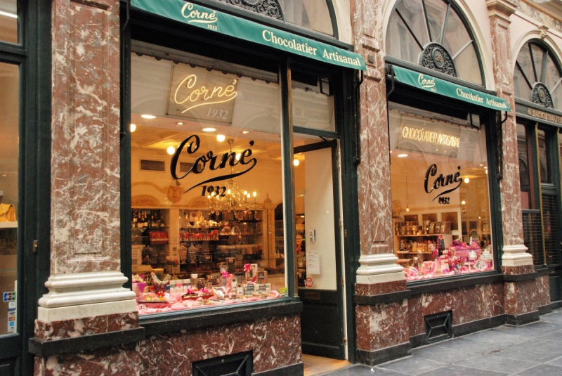 vente-PUGET ROSTANG-min_chocolate_chocolaterie_shop_luxury_chic_gallery_brussels_belgium-558146